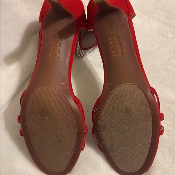 Two Lips Too - Picture 6 of 7